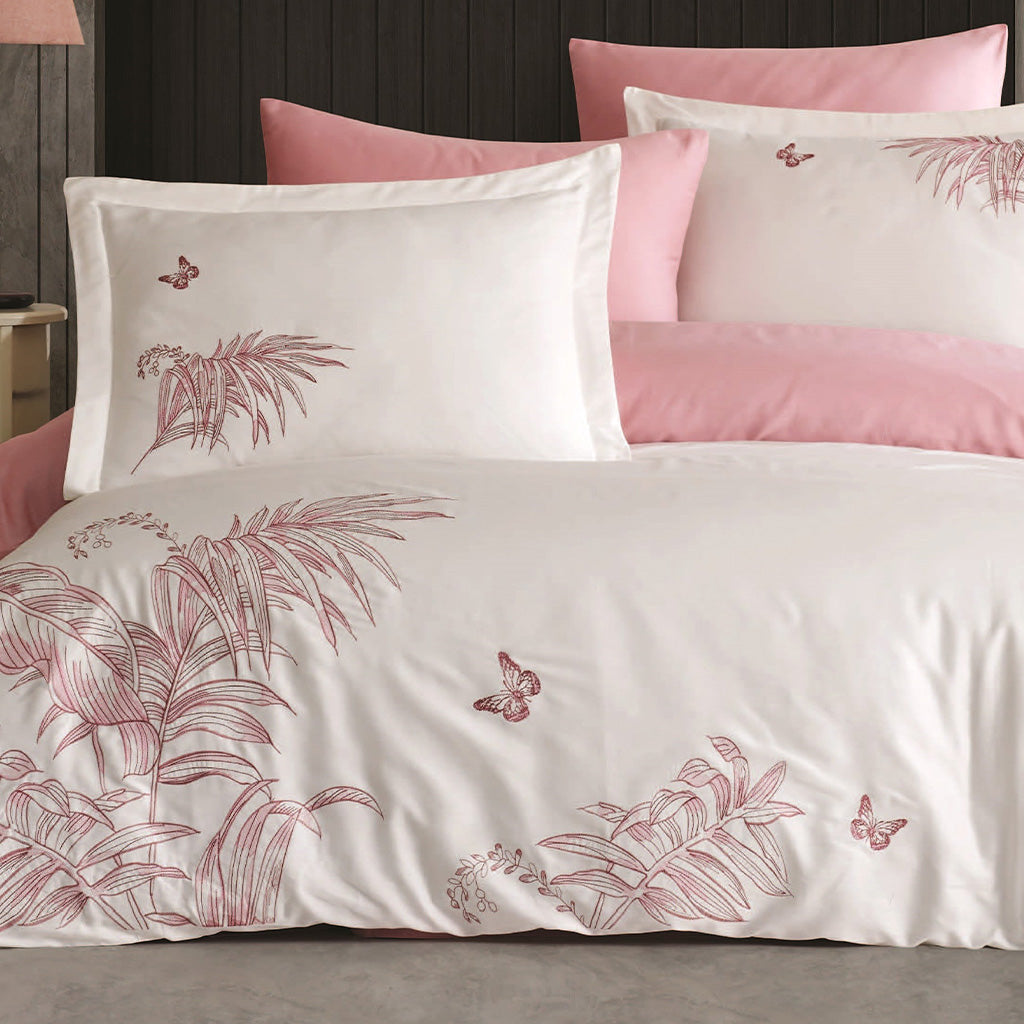 Luxury 100% Cotton Bed Linen Set in Powder Color – Soft and Breathable Fabric for a Comfortable Sleep